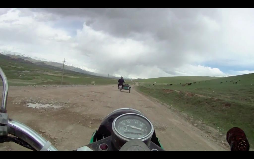 Voyage moto side car