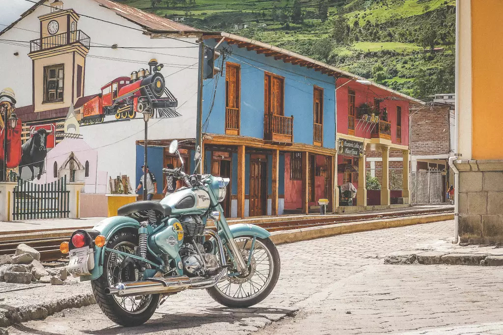 Mono500 - L'Équateur en Royal Enfield