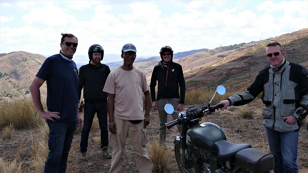 guide moto madagascar