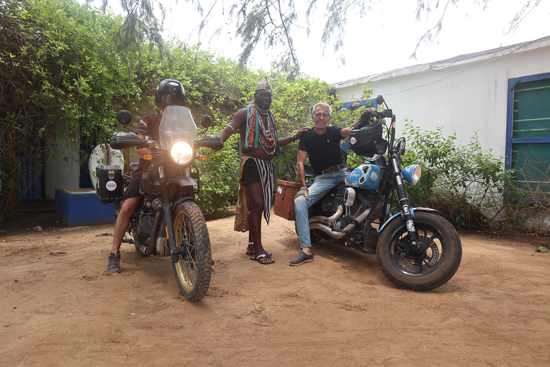 Erwan going south Royal Enfield Himalayan Afrique