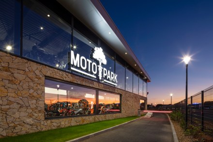 moto park montpellier royal enfield
