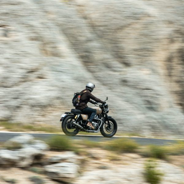 nouvelles motos : royal enfield 650 interceptor Scrambler Lemotographe